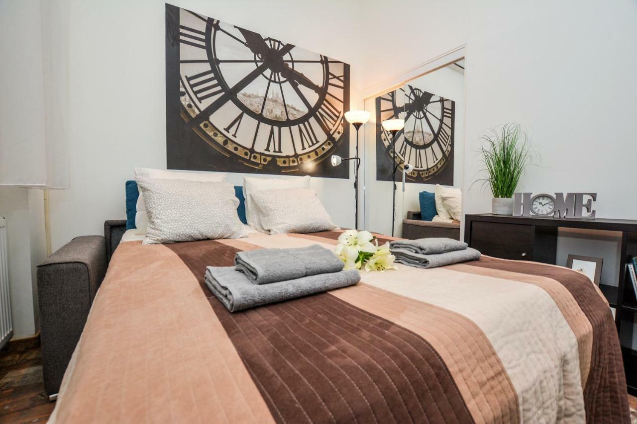 Timeless Apartment With Free Private Parking ブダペスト エクステリア 写真