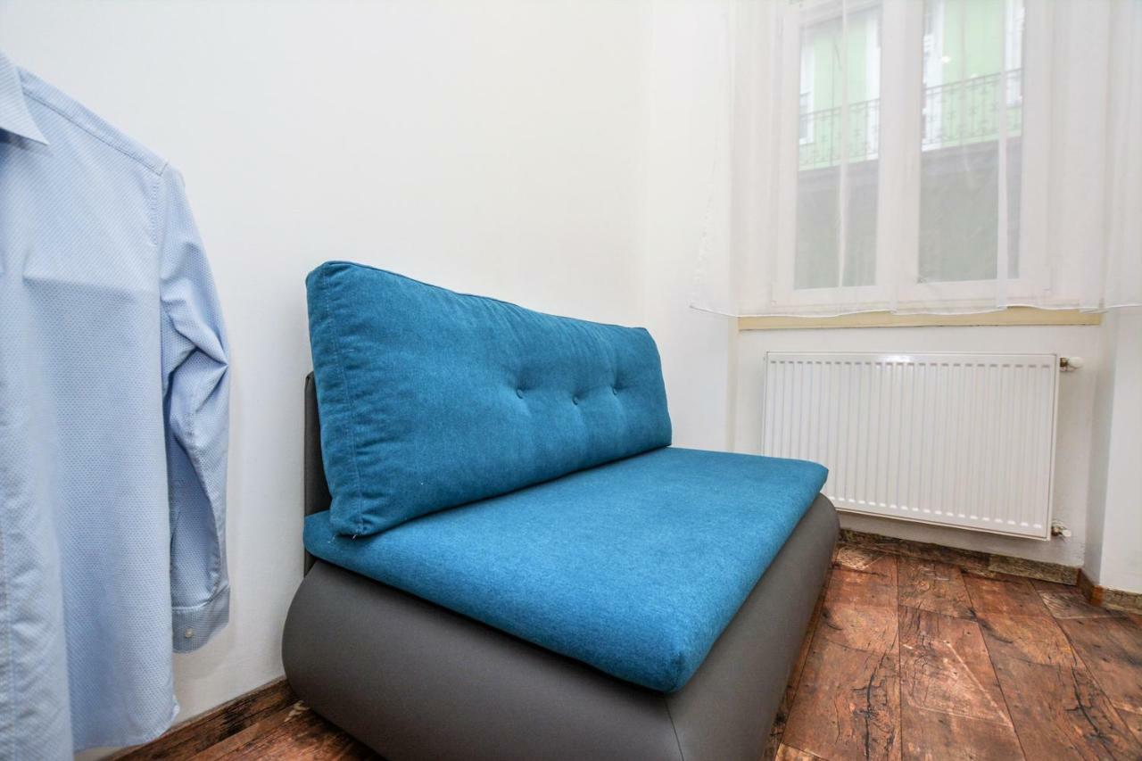 Timeless Apartment With Free Private Parking ブダペスト エクステリア 写真